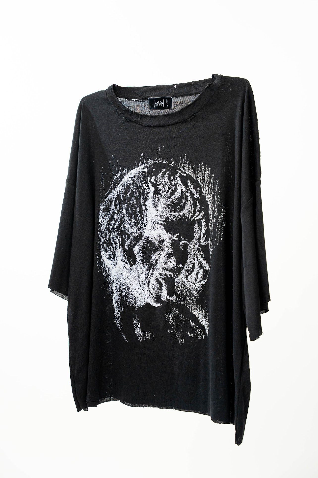 Alt - (BLACK TEE)
